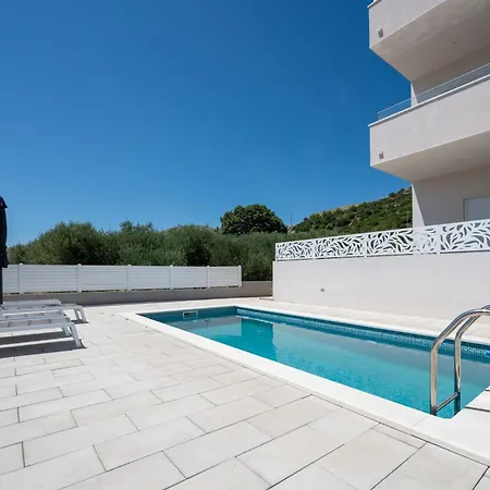 Διαμέρισμα Maestro